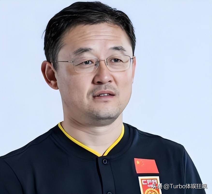 一条年龄红, 足协执委